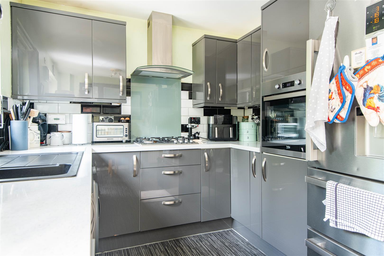 3 bed property in Withinlea, Preston